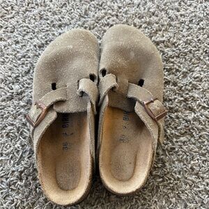 Birkenstock Suede Slippers - Tan